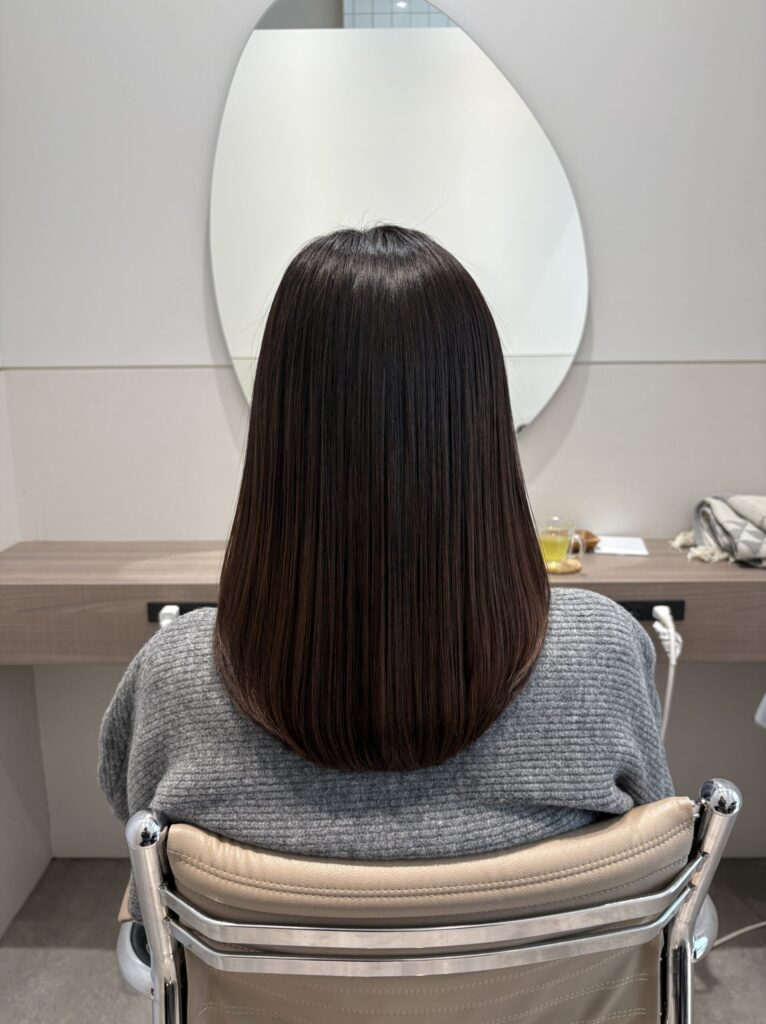 縮毛矯正後にコテで巻けないのはなぜ？巻きにくい原因と次回施術での伝え方の施術イメージ